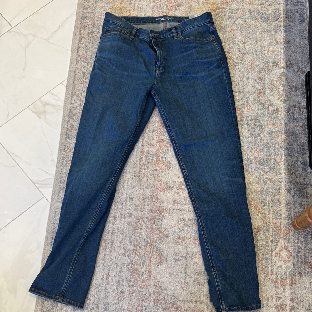 Banana republic traveler jeans 33X32